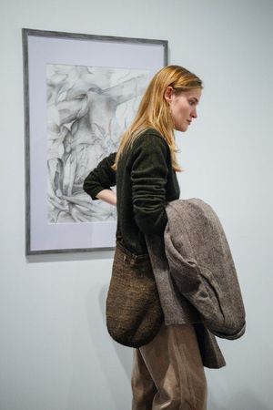 Выставка работ Яны Арбузовой, Алексея Журавлева и Антона Антонова на ярмарке blazar — фото 6