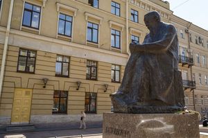 Петербург Достоевского с членом Союза писателей — фото 2