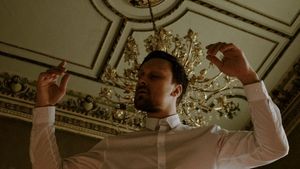 Синематик: Музыка как кино. Уникальный сольный концерт Виталия Сумарокова в старинном особняке. — фото 2