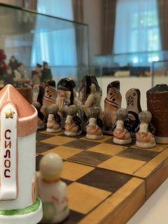 Выставка «Красота игры: шахматы в фарфоре» — фото 3