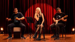 Мировые Рок-хиты в акустике c Софией Каревой и Icing Band. Презентация альбома — фото 2