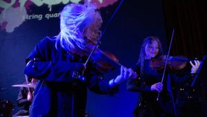 Crush String Quartet. Мировые рок-хиты на струнных — фото 2