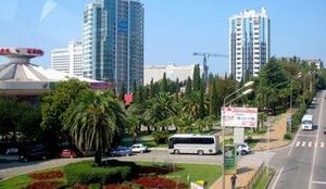 По знаковым местам Сочи: дача Сталина, гора Ахун, живописное ущелье — фото 2