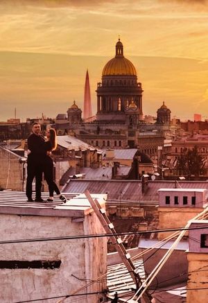 ФОТОСЕССИЯ НА ПИТЕРСКИХ УЛОЧКАХИ КРЫШЕ: ВЕСЬ ПЕТЕРБУРГ НА ЛАДОНИ — фото 2