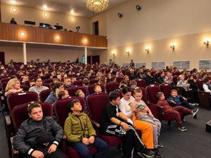 Вторая часть Всероссийской акции «Цирк — детям села» — фото 3