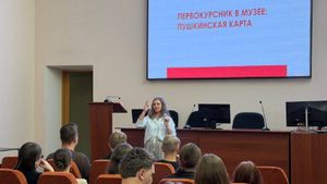 Первокурсник в музее: знакомство с Пушкинской картой + бесплатная обзорная экскурсия — фото 3