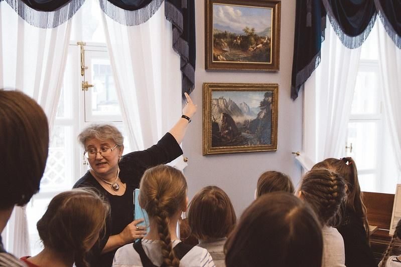 Афиша: Программа «Кружение сердец»
