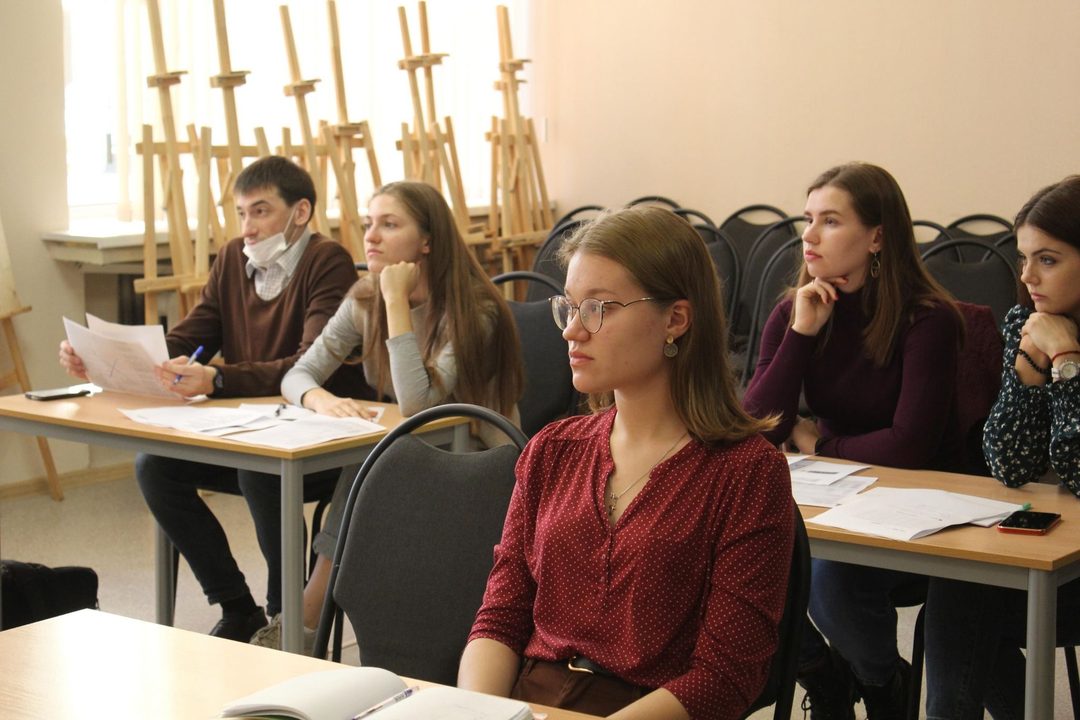 Афиша: Практикум «Путешествуем с английским»