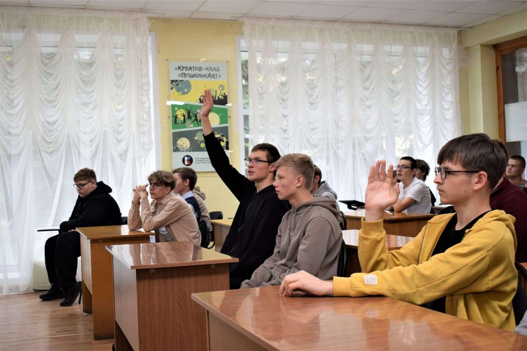 Афиша: Литературная программа «Перед Гоголем должно благоговеть!»