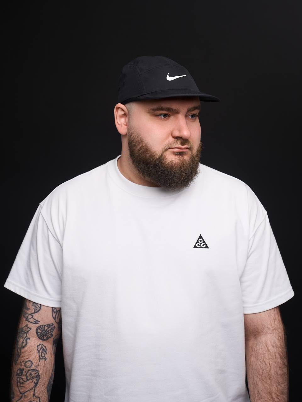 Афиша: Дима Илюхин. Сольный стендап-концерт