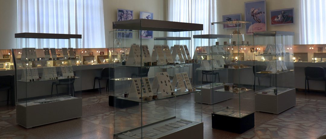 Афиша: Микромир Анатолия Коненко