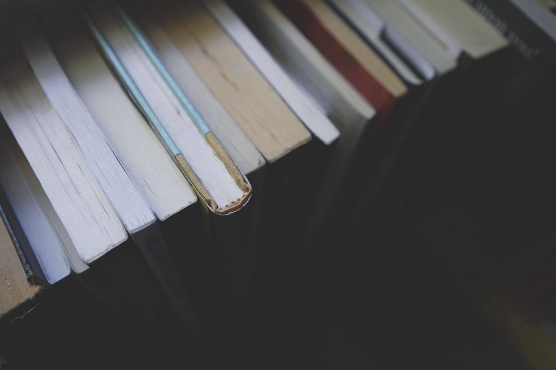 Афиша: Книжная выставка «Русская классика»