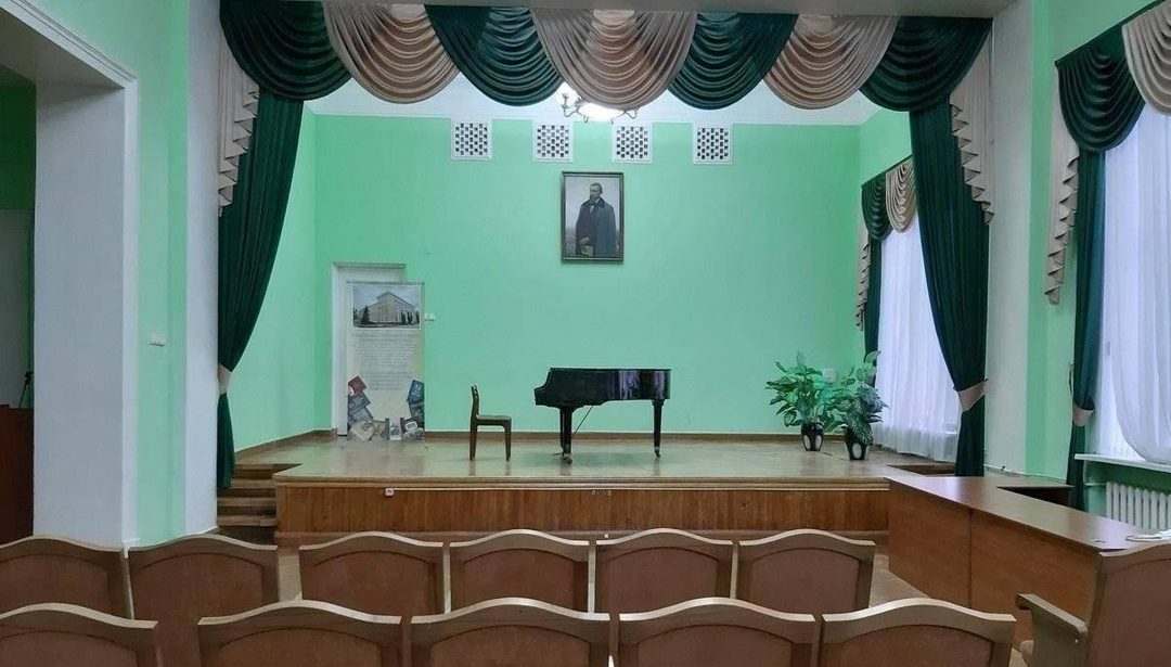 Афиша: Концерт «Осень закружила хоровод мелодий»