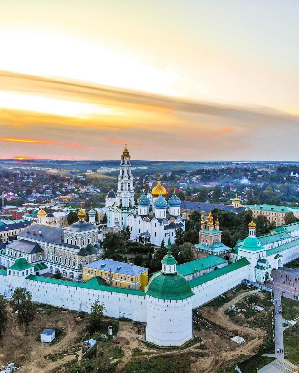 Афиша: Обзорная экскурсия по Троице-Сергиевой Лавре