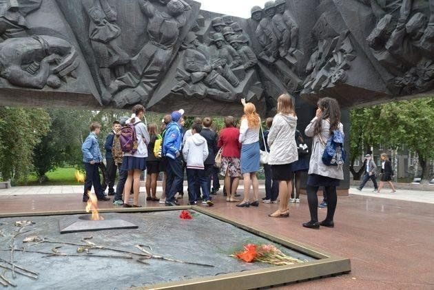Афиша: Пешеходная экскурсия «Бульвар Героев»