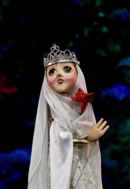 Афиша: Аленький цветочек