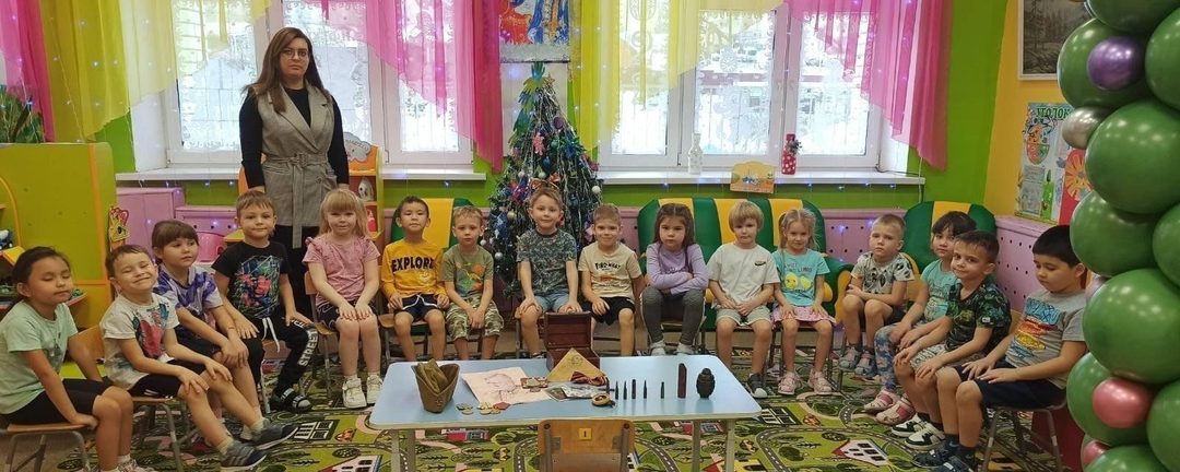 Афиша: Программа «Юность, опаленная войной»