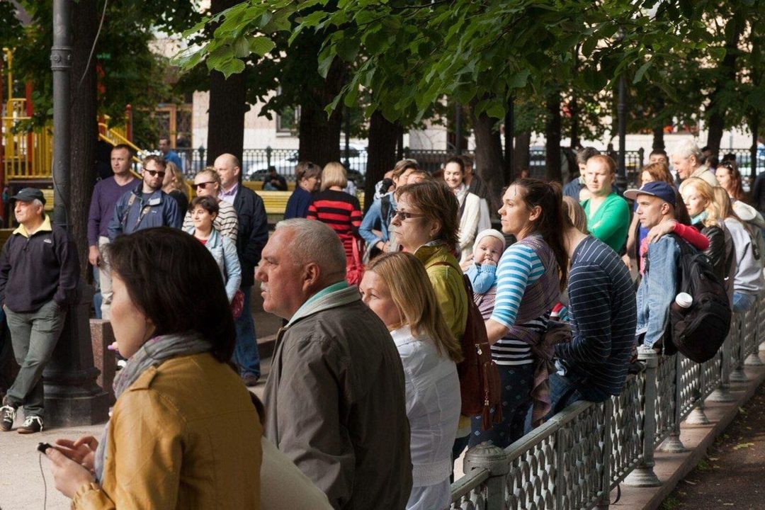 Афиша: Экскурсия «Москва живет шумной жизнью»: Михаил Булгаков на Патриарших»