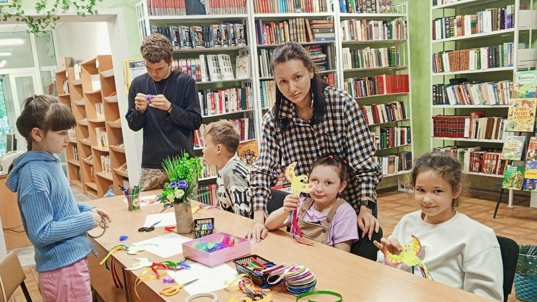 Афиша: Познавательный час «Мир глазами ребёнка»