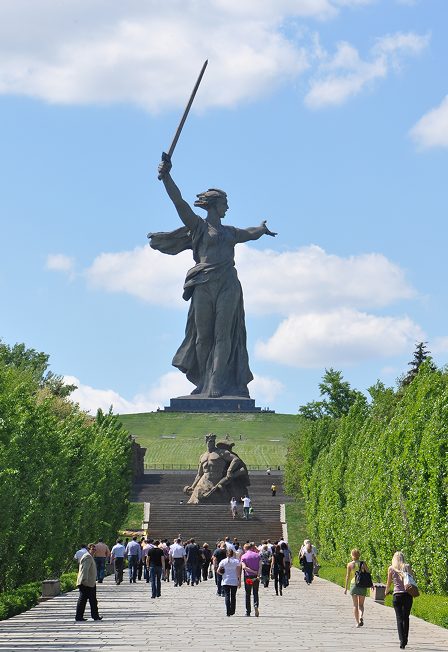 Афиша: Город-герой Волгоград и Мамаев Курган. Групповая обзорная экскурсия