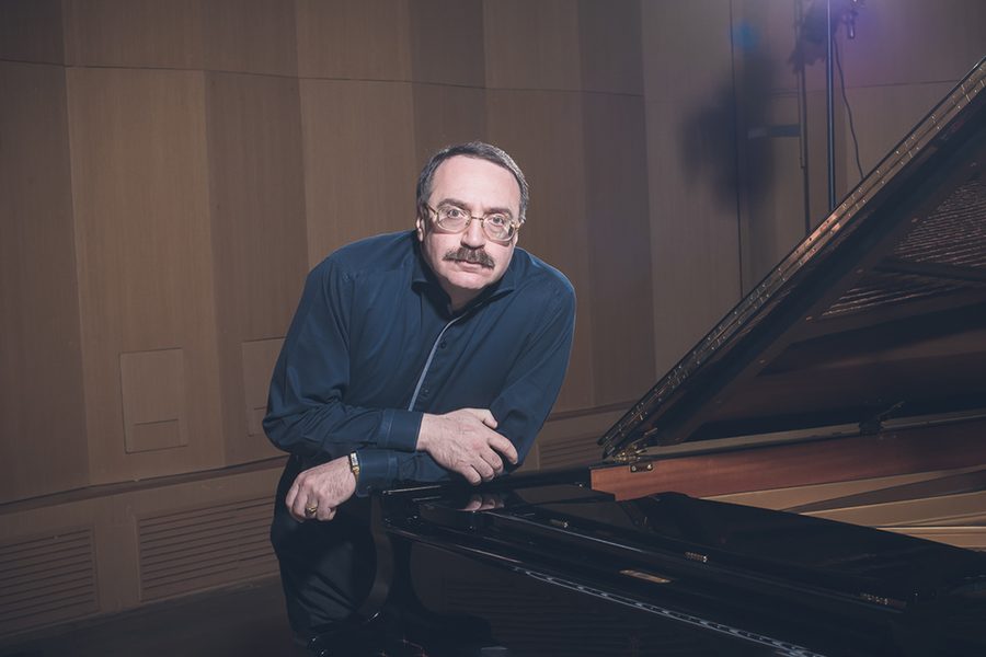 Афиша: Даниил Крамер. «Неюбилейный юбилей»