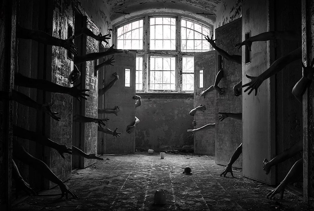 Афиша: Палата 302
