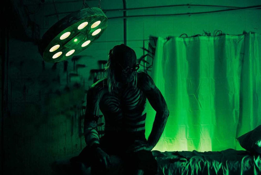 Афиша: Outlast