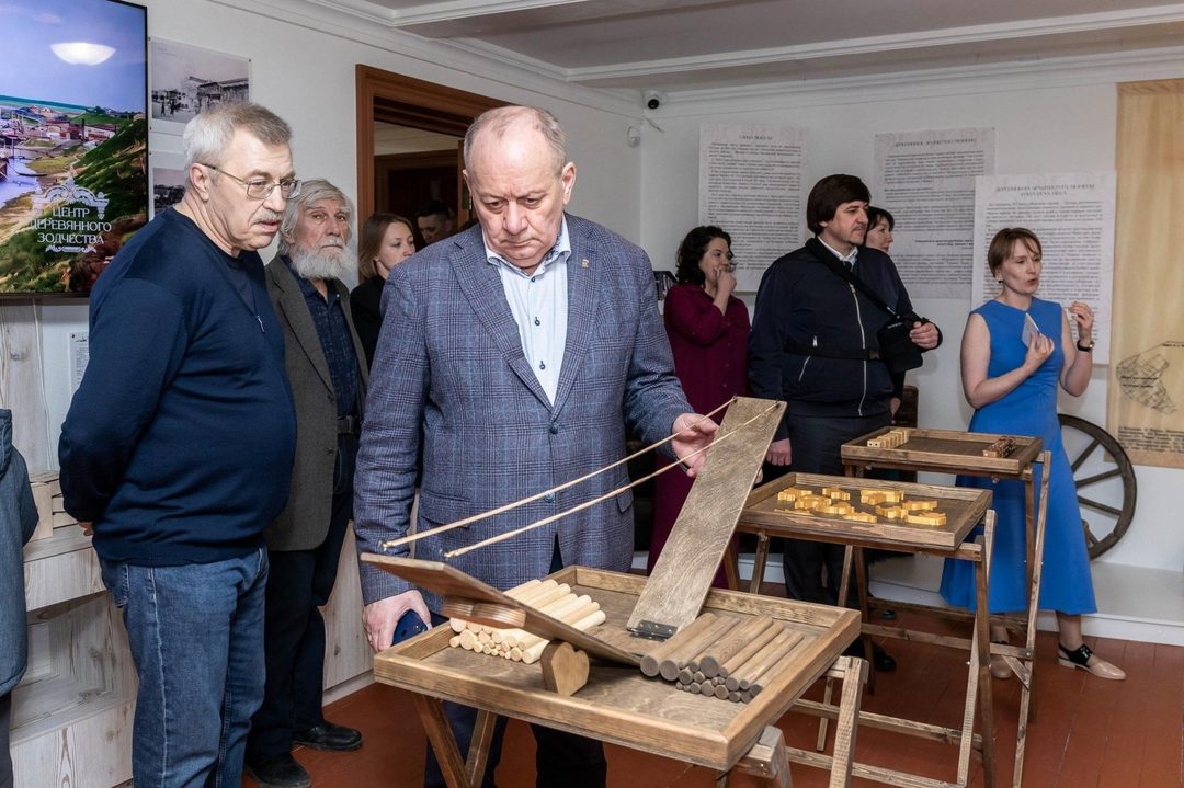 Афиша: Экскурсия «Тюмень деревянная: история и современность»
