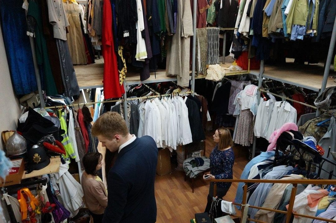Афиша: Экскурсия по театральному закулисью