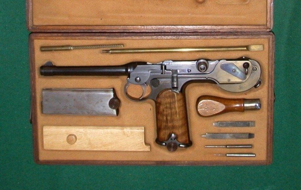 Афиша: Тематическая беседа: «Предтеча «Парабеллума»: Borchardt C93»