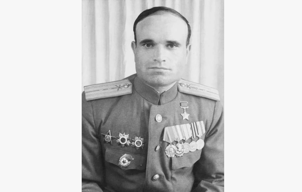 Афиша: Тематическая беседа «Герой СССР Г. Д. Завгородний»