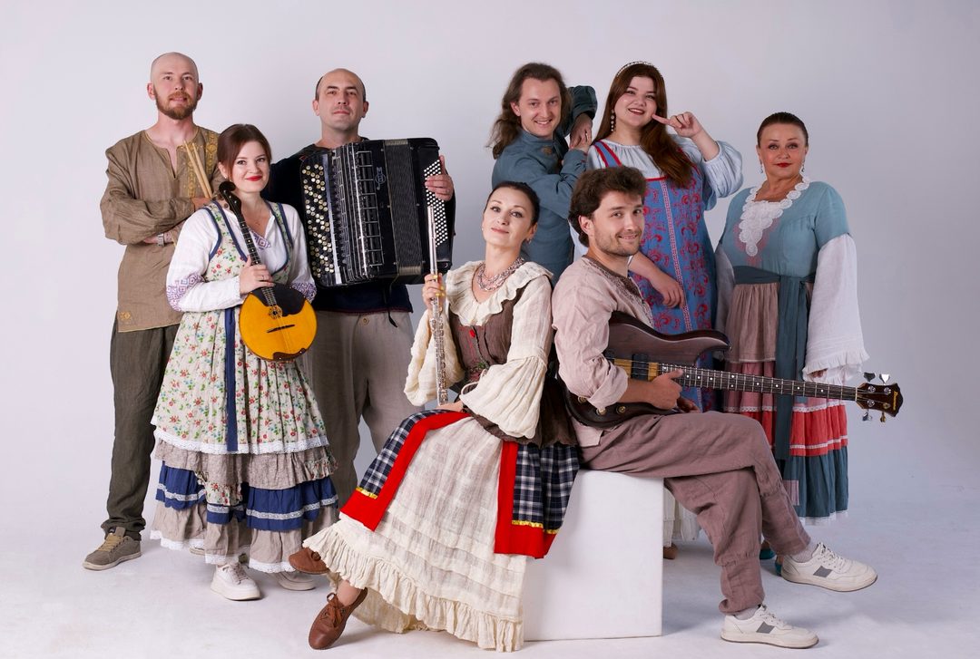 Афиша: Ансамбль русской песни Нины Богомоловой