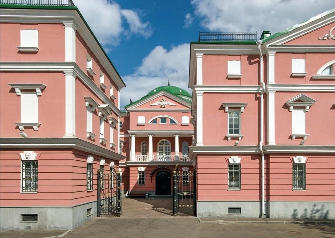Афиша: Основная экспозиция Музея сословий России