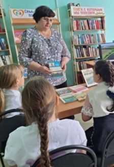 Афиша: Литература и искусство: Краеведческий час