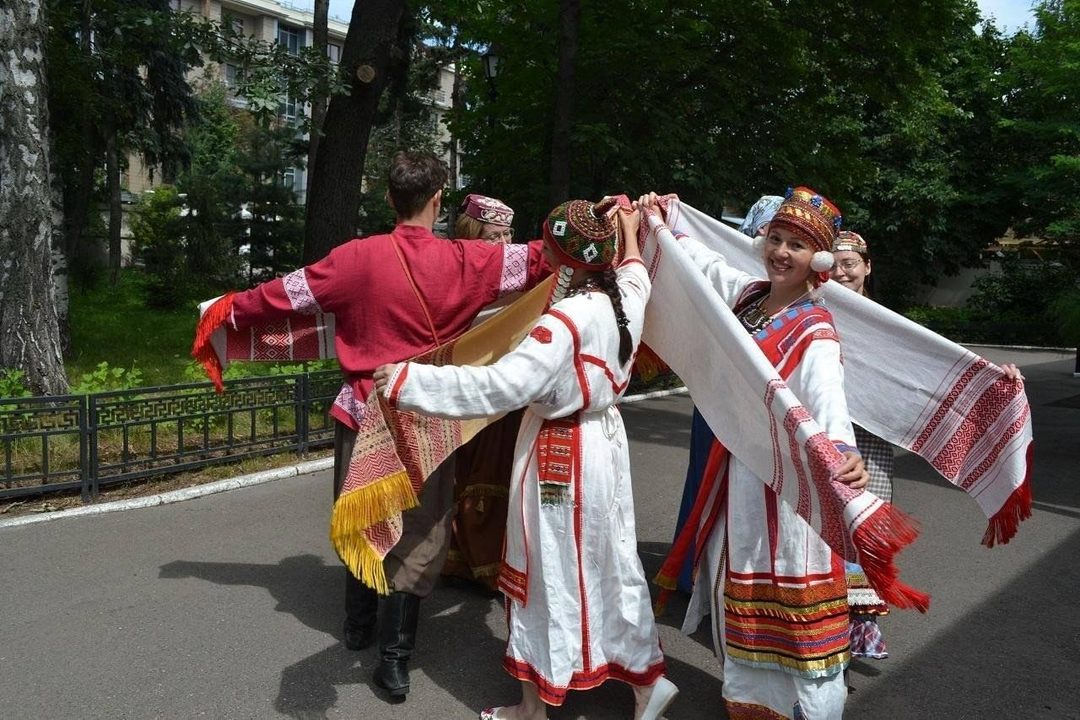 Афиша: Игра-хоровод «Ручейки Поволжья»
