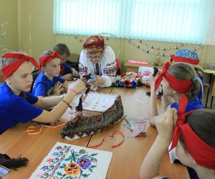 Афиша: Интеллектуальная игра «Народы России»