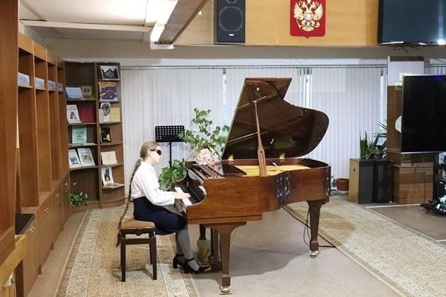 Афиша: Творческий вечер «Будем знакомы»