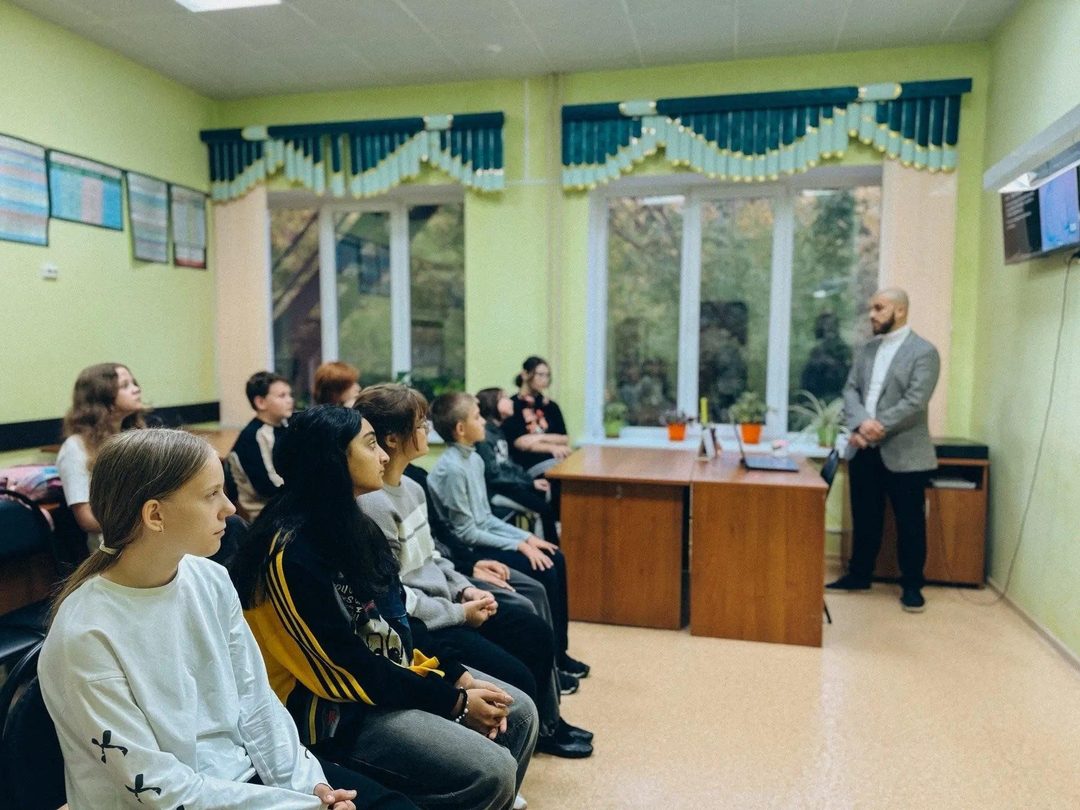 Афиша: Многоцветье народов великой страны