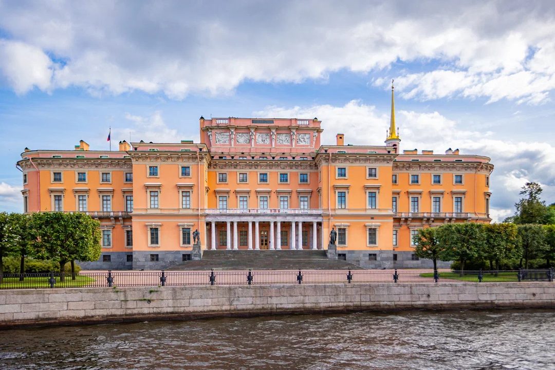 Афиша: Мифы и легенды Петербурга