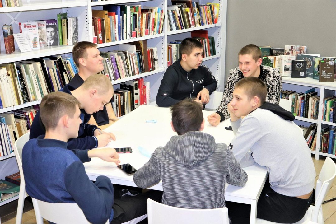 Афиша: Интеллектуальная игра «Знатоки литературы»