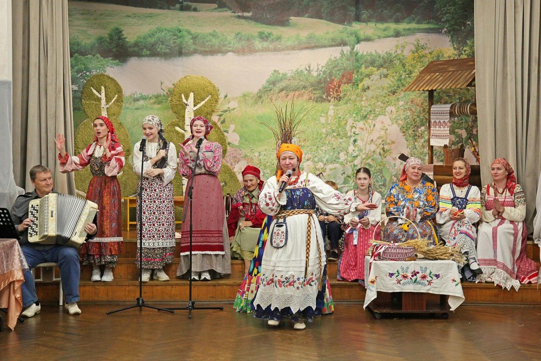 Афиша: Программа «Осенние Кузьминки»