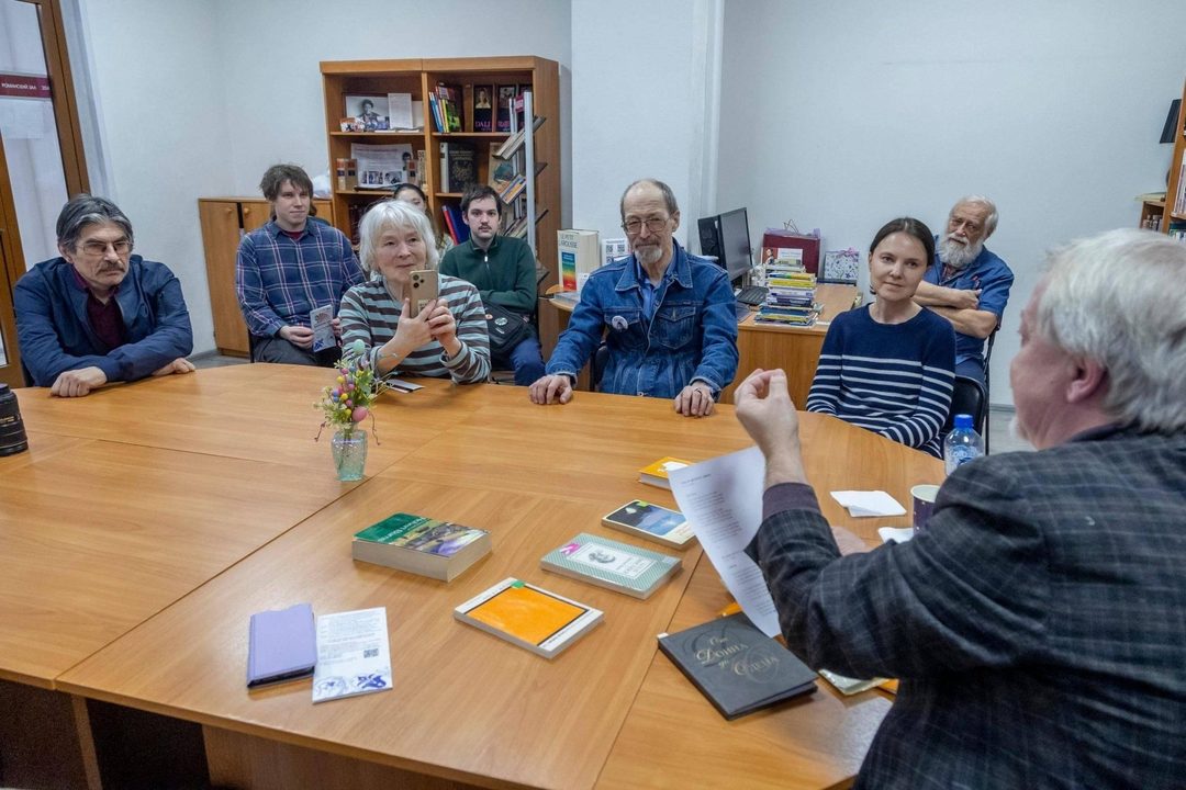 Афиша: Лекция «Консервы времени: Новосибирск-94 и трагедия Роско Арбакла»