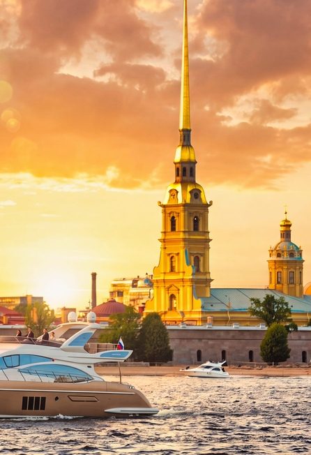 Афиша: Петербург с воды: Аврора, Эрмитаж и Петропавловская крепость на теплоходе
