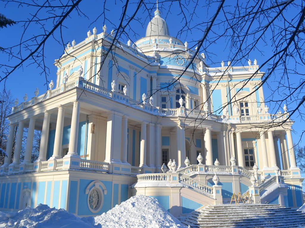 Афиша: Ораниенбаум: Меншиковский и Китайский дворец
