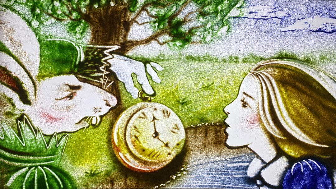 Афиша: Алиса в стране чудес