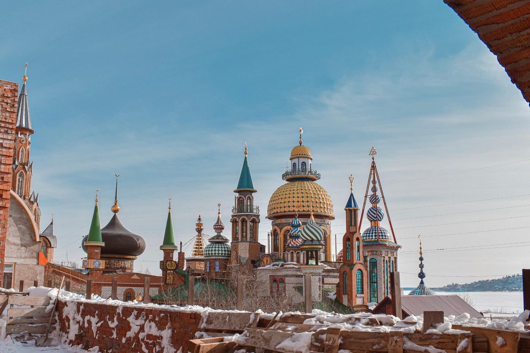 Афиша: Экскурсия «Сквозь века истории: Свияжск, Раифский монастырь, Храм всех религий»
