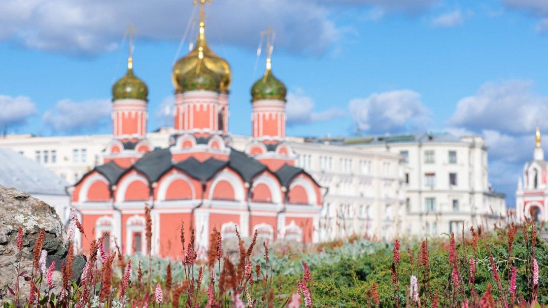 Афиша: Историческая экскурсия по парку «Зарядье»
