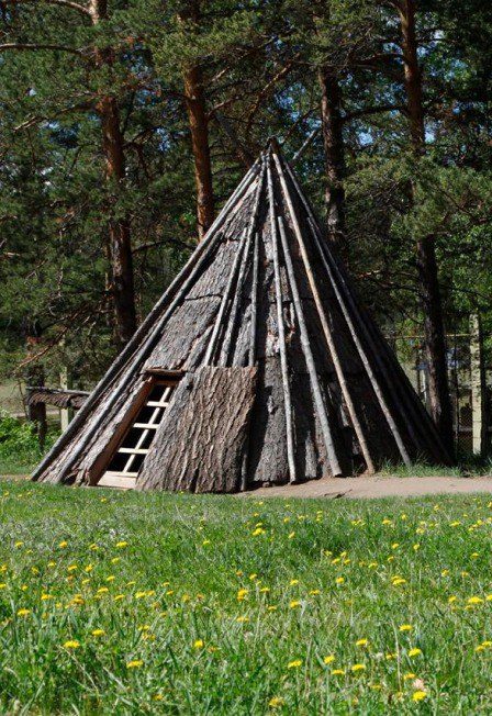 Афиша: Эвенкийский комплекс. Выставка