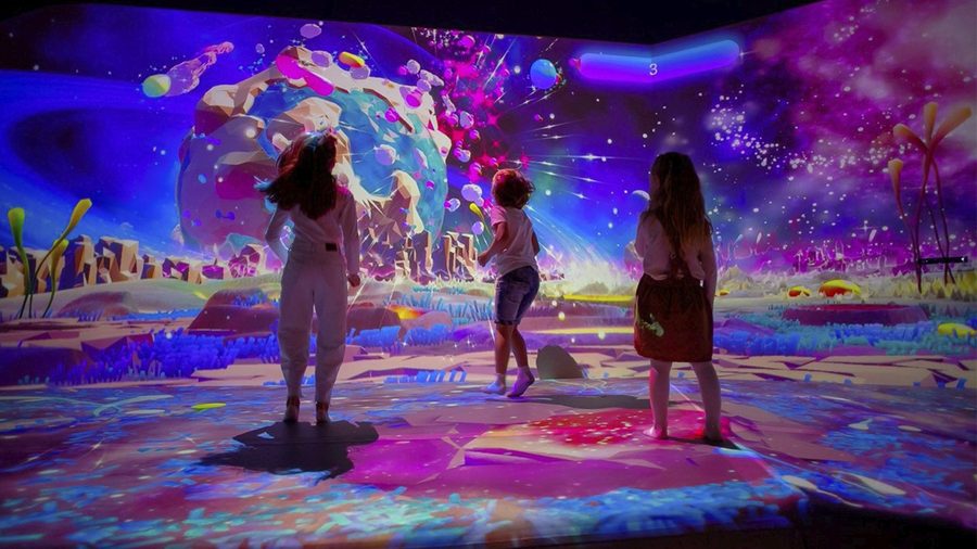 Афиша: Мультимедийное путешествие в Hello Park Мега Теплый Стан