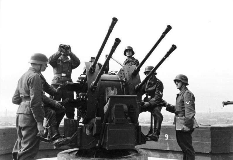 Афиша: Тематическая беседа «Оружие Германии – зенитная установка 2 cm Flakvierling 38»
